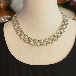 Vintage 1960’s Coro Choker Necklace in Silver Tone 17”